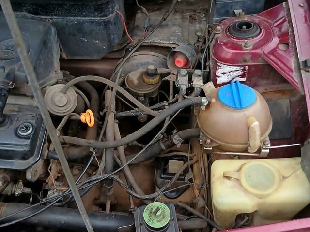 Красный Шкода Фелиция, объемом двигателя 1.9 л и пробегом 357 тыс. км за 1800 $, фото 7 на Automoto.ua