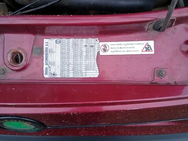 Красный Шкода Фелиция, объемом двигателя 1.9 л и пробегом 357 тыс. км за 1800 $, фото 8 на Automoto.ua