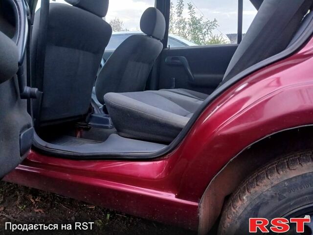 Красный Шкода Фелиция, объемом двигателя 1.9 л и пробегом 357 тыс. км за 1800 $, фото 10 на Automoto.ua