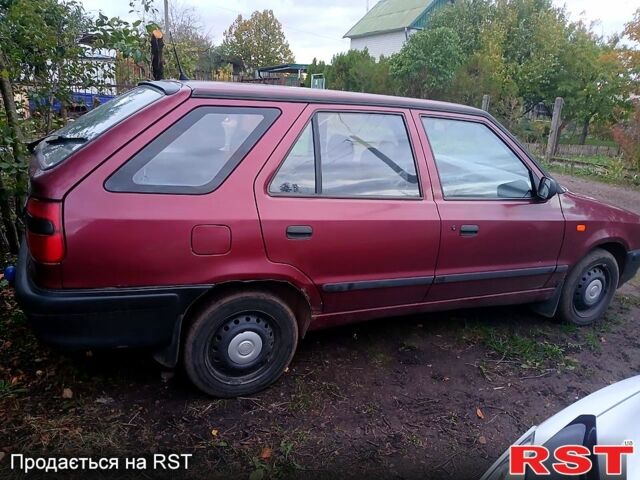 Красный Шкода Фелиция, объемом двигателя 1.9 л и пробегом 357 тыс. км за 1800 $, фото 9 на Automoto.ua