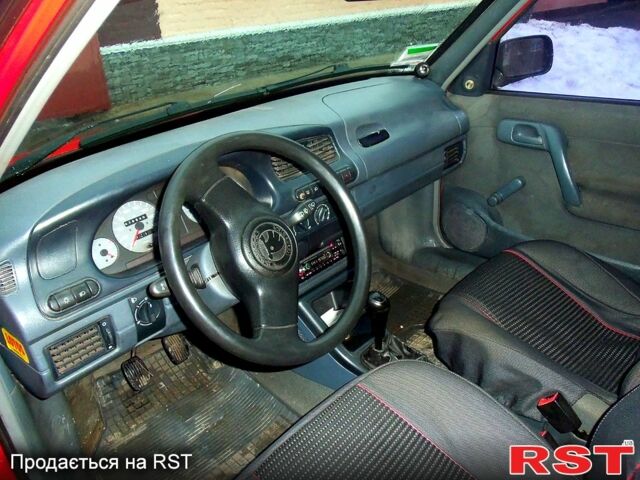 Красный Шкода Фелиция, объемом двигателя 1.6 л и пробегом 515 тыс. км за 2000 $, фото 3 на Automoto.ua