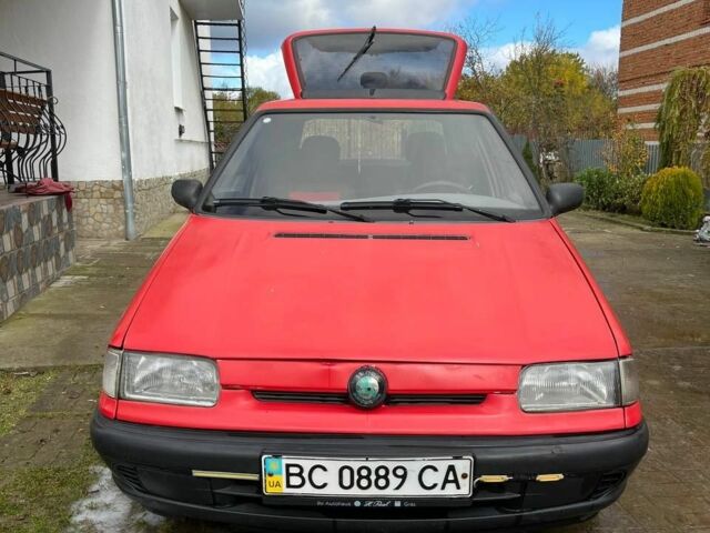 Красный Шкода Фелиция, объемом двигателя 1.3 л и пробегом 424 тыс. км за 1200 $, фото 1 на Automoto.ua