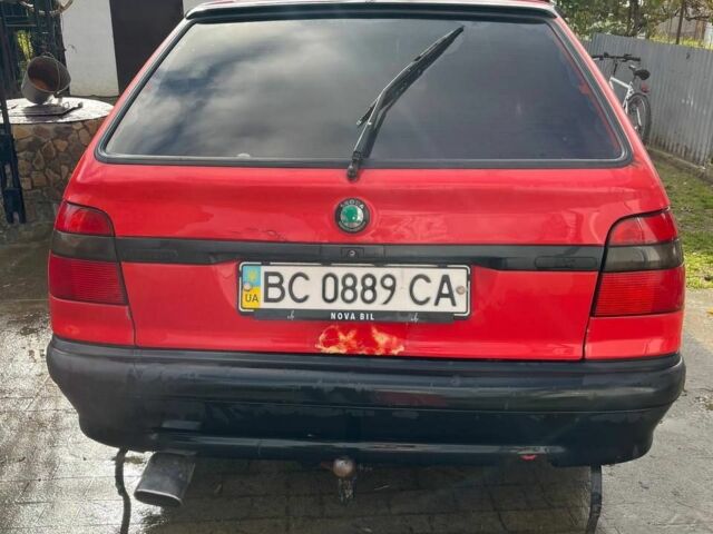 Красный Шкода Фелиция, объемом двигателя 1.3 л и пробегом 424 тыс. км за 1200 $, фото 4 на Automoto.ua