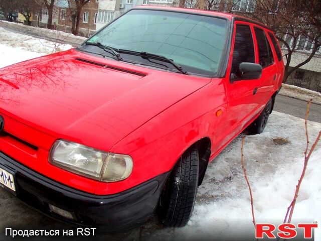 Красный Шкода Фелиция, объемом двигателя 1.6 л и пробегом 515 тыс. км за 2000 $, фото 1 на Automoto.ua