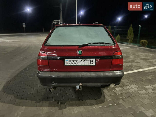 Красный Шкода Фелиция, объемом двигателя 1.3 л и пробегом 370 тыс. км за 750 $, фото 5 на Automoto.ua