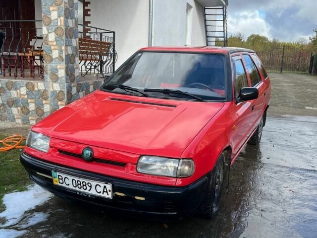 Красный Шкода Фелиция, объемом двигателя 1.3 л и пробегом 424 тыс. км за 1200 $, фото 2 на Automoto.ua