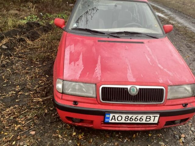 Красный Шкода Фелиция, объемом двигателя 1.6 л и пробегом 260 тыс. км за 1970 $, фото 1 на Automoto.ua