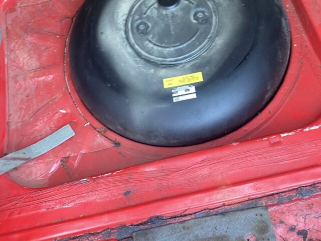 Красный Шкода Фелиция, объемом двигателя 1.6 л и пробегом 260 тыс. км за 1970 $, фото 8 на Automoto.ua