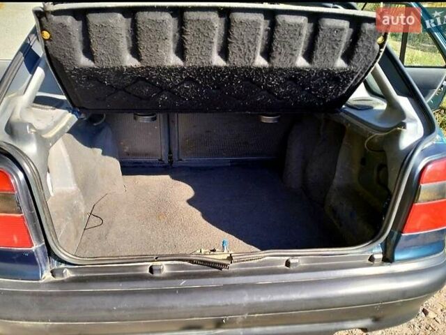 Шкода Фелиция, объемом двигателя 1.3 л и пробегом 311 тыс. км за 1300 $, фото 4 на Automoto.ua