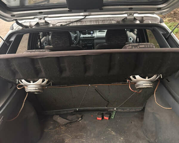 Серый Шкода Фелиция, объемом двигателя 1.3 л и пробегом 177 тыс. км за 1161 $, фото 5 на Automoto.ua