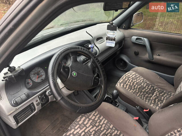 Серый Шкода Фелиция, объемом двигателя 1.3 л и пробегом 177 тыс. км за 1161 $, фото 9 на Automoto.ua