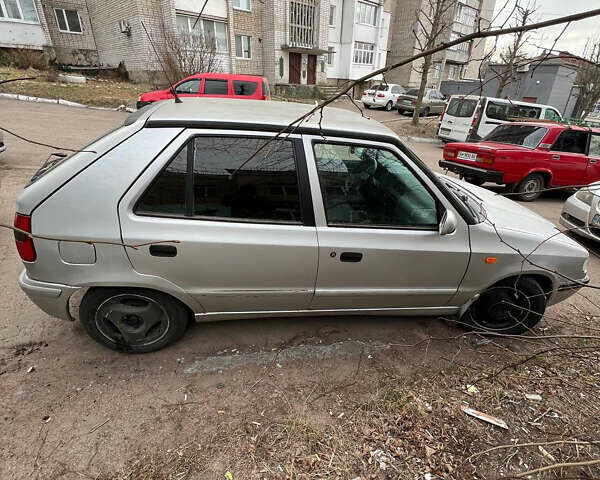 Сірий Шкода Феліція, об'ємом двигуна 1.6 л та пробігом 370 тис. км за 1650 $, фото 5 на Automoto.ua