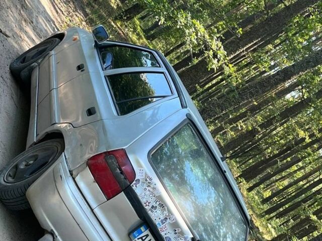 Серый Шкода Фелиция, объемом двигателя 1.6 л и пробегом 250 тыс. км за 1000 $, фото 1 на Automoto.ua