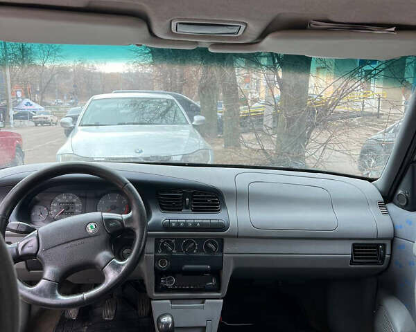 Сірий Шкода Феліція, об'ємом двигуна 1.6 л та пробігом 370 тис. км за 1650 $, фото 7 на Automoto.ua