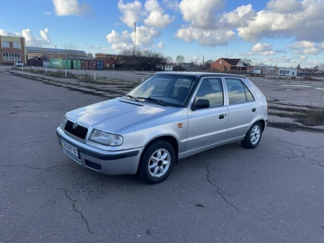 Серый Шкода Фелиция, объемом двигателя 1.6 л и пробегом 191 тыс. км за 1750 $, фото 5 на Automoto.ua