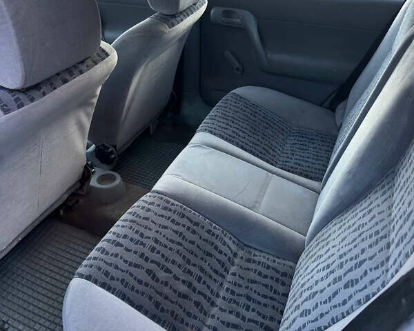 Серый Шкода Фелиция, объемом двигателя 1.3 л и пробегом 230 тыс. км за 1400 $, фото 3 на Automoto.ua