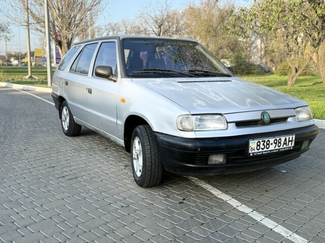 Серый Шкода Фелиция, объемом двигателя 1.3 л и пробегом 308 тыс. км за 1450 $, фото 2 на Automoto.ua