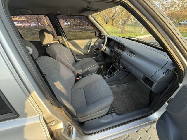 Серый Шкода Фелиция, объемом двигателя 1.3 л и пробегом 308 тыс. км за 1450 $, фото 9 на Automoto.ua