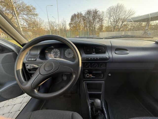 Серый Шкода Фелиция, объемом двигателя 1.3 л и пробегом 308 тыс. км за 1450 $, фото 12 на Automoto.ua