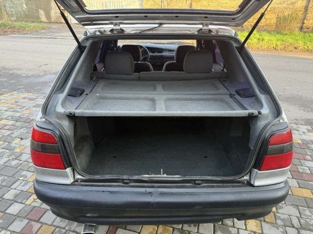 Серый Шкода Фелиция, объемом двигателя 1.3 л и пробегом 308 тыс. км за 1450 $, фото 14 на Automoto.ua