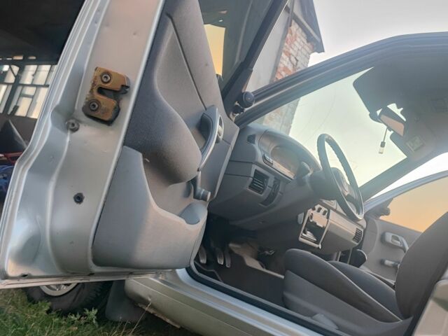 Серый Шкода Фелиция, объемом двигателя 0 л и пробегом 227 тыс. км за 1700 $, фото 7 на Automoto.ua