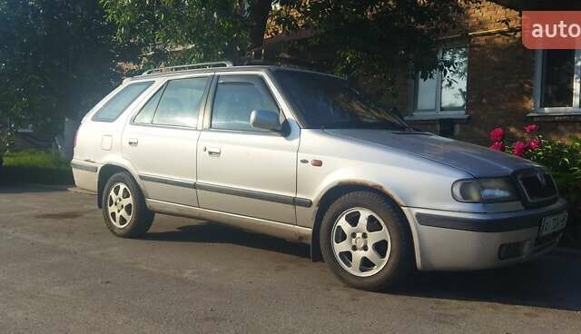 Серый Шкода Фелиция, объемом двигателя 1.6 л и пробегом 300 тыс. км за 2000 $, фото 1 на Automoto.ua