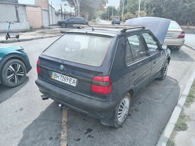 Синій Шкода Феліція, об'ємом двигуна 1 л та пробігом 245 тис. км за 700 $, фото 5 на Automoto.ua