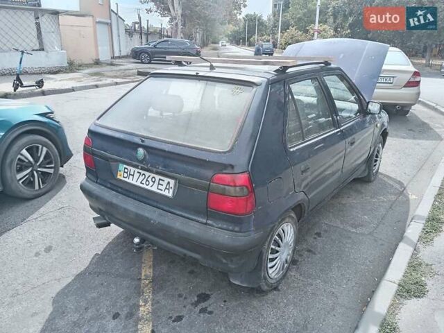 Синий Шкода Фелиция, объемом двигателя 1.3 л и пробегом 250 тыс. км за 900 $, фото 1 на Automoto.ua