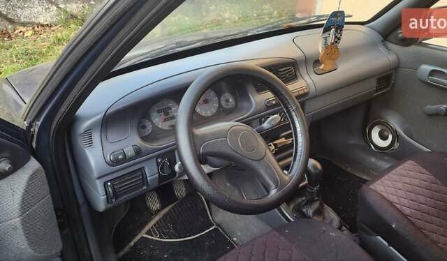 Синий Шкода Фелиция, объемом двигателя 1.3 л и пробегом 235 тыс. км за 950 $, фото 3 на Automoto.ua