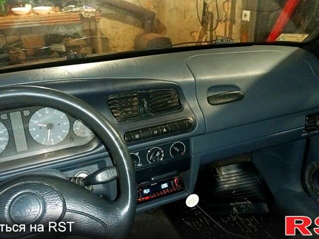 Синій Шкода Феліція, об'ємом двигуна 1.3 л та пробігом 0 тис. км за 1300 $, фото 4 на Automoto.ua