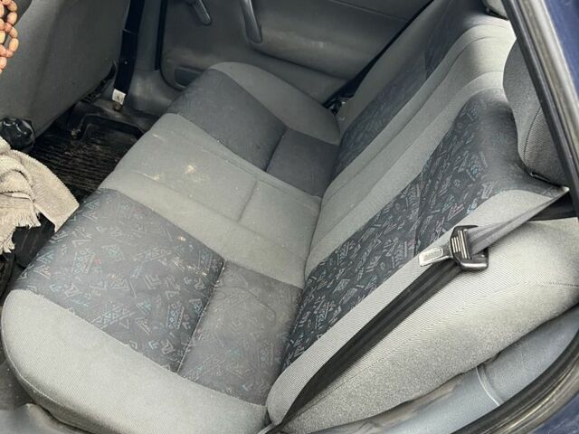 Синий Шкода Фелиция, объемом двигателя 1 л и пробегом 300 тыс. км за 800 $, фото 6 на Automoto.ua