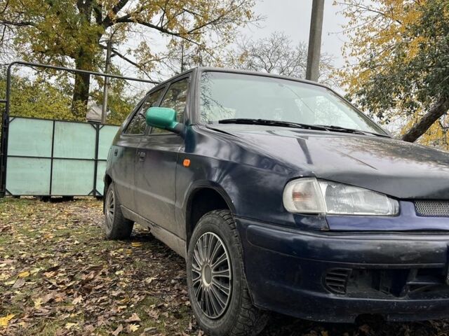 Синий Шкода Фелиция, объемом двигателя 1 л и пробегом 300 тыс. км за 800 $, фото 2 на Automoto.ua