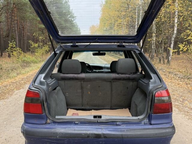 Синий Шкода Фелиция, объемом двигателя 1.3 л и пробегом 280 тыс. км за 1100 $, фото 5 на Automoto.ua