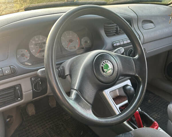Синий Шкода Фелиция, объемом двигателя 1.6 л и пробегом 300 тыс. км за 1500 $, фото 6 на Automoto.ua