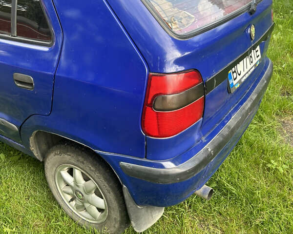 Синий Шкода Фелиция, объемом двигателя 1.6 л и пробегом 300 тыс. км за 1500 $, фото 2 на Automoto.ua