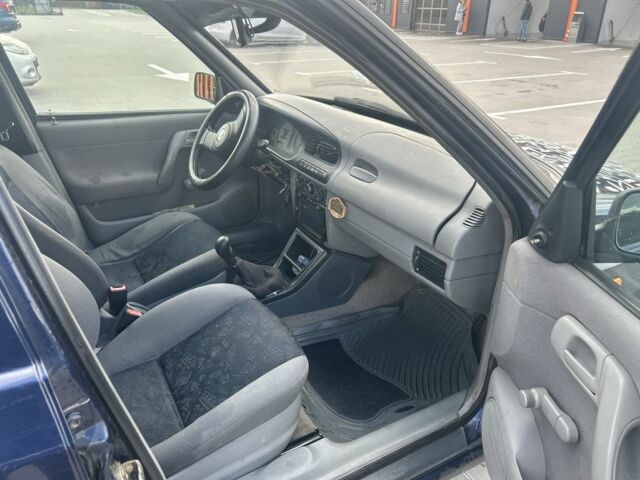 Синій Шкода Феліція, об'ємом двигуна 1.3 л та пробігом 300 тис. км за 999 $, фото 6 на Automoto.ua