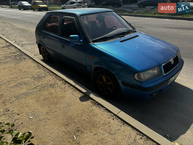 Синий Шкода Фелиция, объемом двигателя 1.6 л и пробегом 190 тыс. км за 1100 $, фото 4 на Automoto.ua