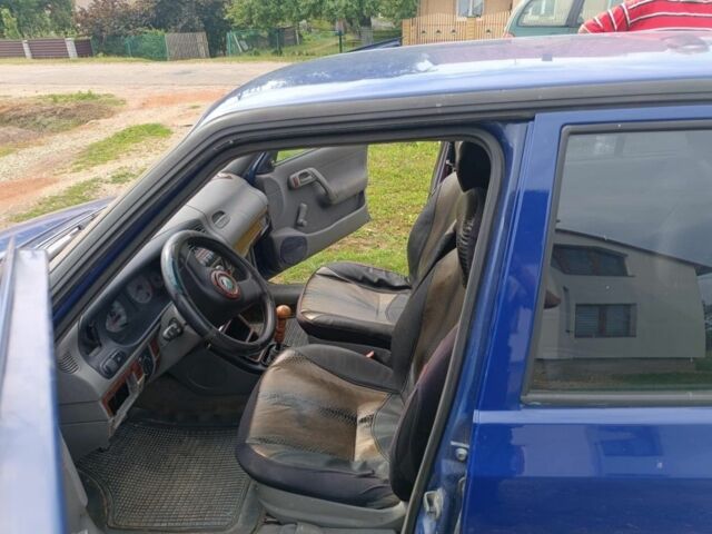 Синий Шкода Фелиция, объемом двигателя 1.6 л и пробегом 229 тыс. км за 1300 $, фото 3 на Automoto.ua