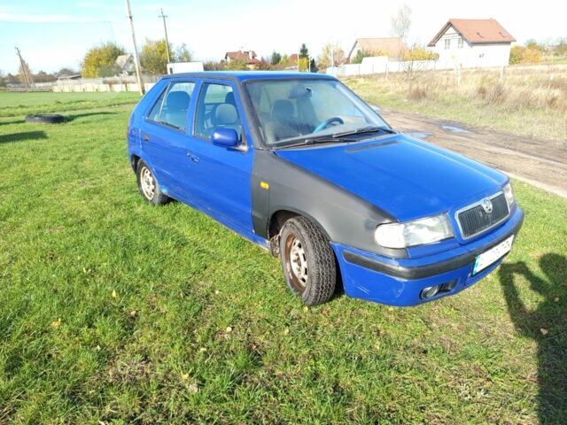 Синий Шкода Фелиция, объемом двигателя 1.3 л и пробегом 216 тыс. км за 900 $, фото 2 на Automoto.ua