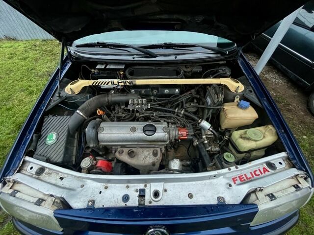 Синий Шкода Фелиция, объемом двигателя 1.6 л и пробегом 195 тыс. км за 2100 $, фото 14 на Automoto.ua