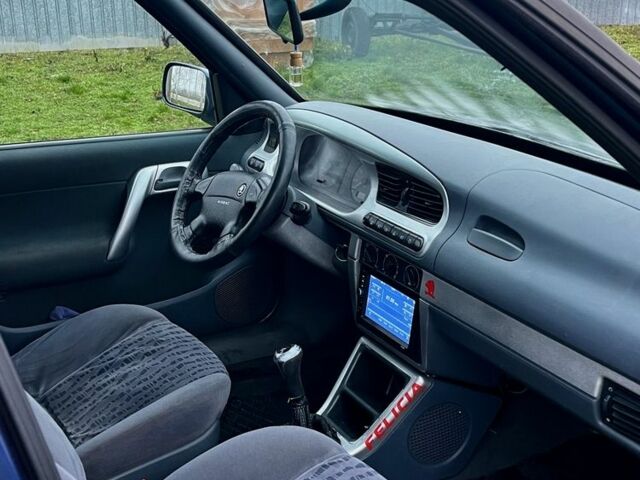 Синий Шкода Фелиция, объемом двигателя 1.6 л и пробегом 195 тыс. км за 2100 $, фото 6 на Automoto.ua