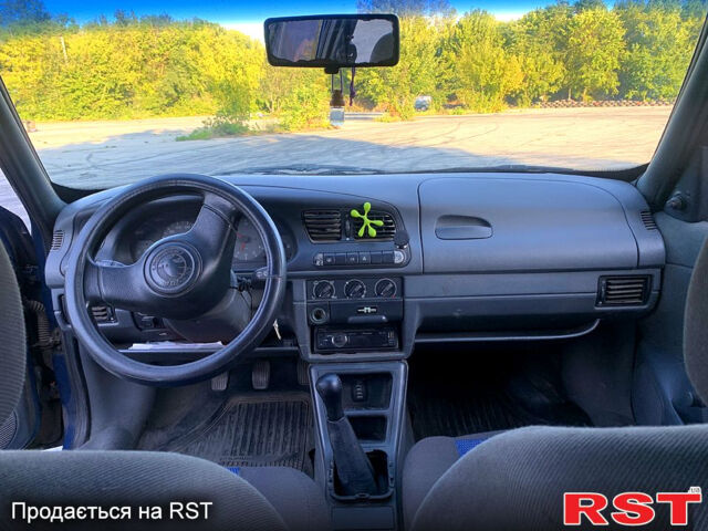 Синій Шкода Феліція, об'ємом двигуна 1.6 л та пробігом 350 тис. км за 1600 $, фото 10 на Automoto.ua