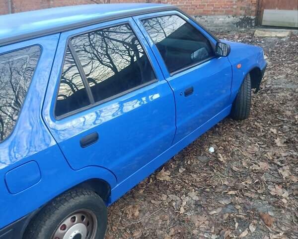 Синий Шкода Фелиция, объемом двигателя 1.3 л и пробегом 350 тыс. км за 3627 $, фото 1 на Automoto.ua