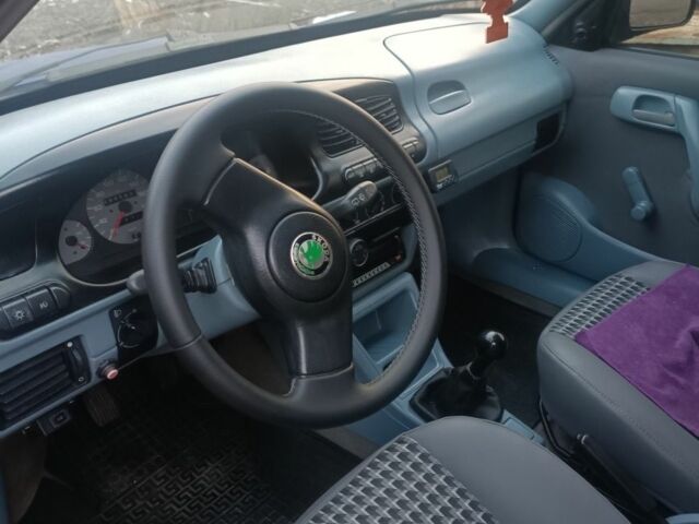 Синий Шкода Фелиция, объемом двигателя 1.3 л и пробегом 350 тыс. км за 2898 $, фото 2 на Automoto.ua