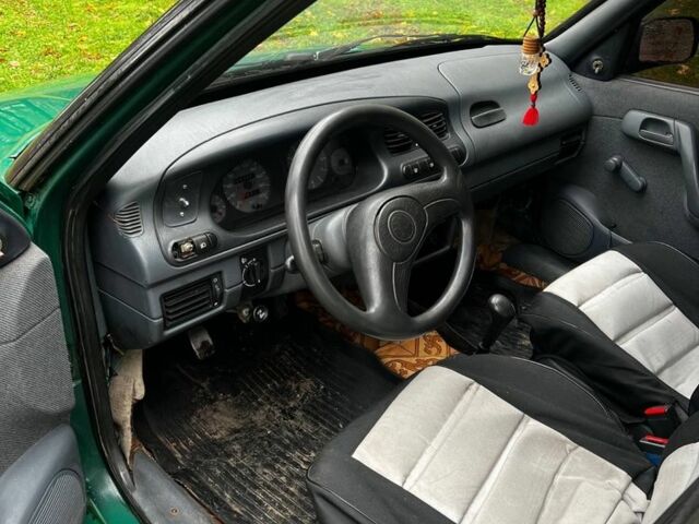 Зелений Шкода Феліція, об'ємом двигуна 1.3 л та пробігом 195 тис. км за 1600 $, фото 4 на Automoto.ua