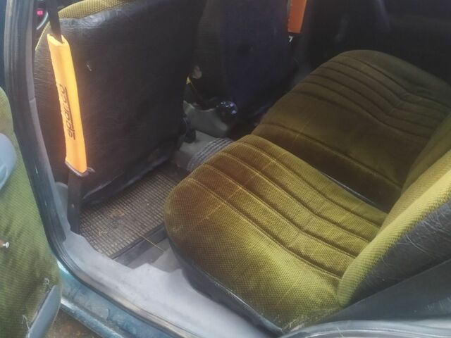 Зеленый Шкода Фелиция, объемом двигателя 1 л и пробегом 1 тыс. км за 1200 $, фото 3 на Automoto.ua