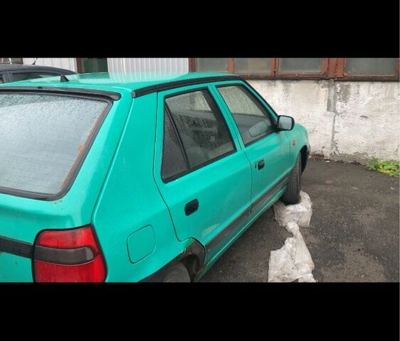 Зеленый Шкода Фелиция, объемом двигателя 0 л и пробегом 200 тыс. км за 950 $, фото 2 на Automoto.ua