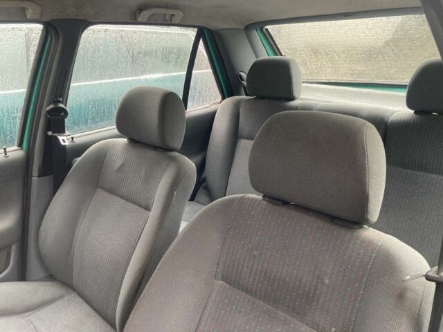 Зеленый Шкода Фелиция, объемом двигателя 0 л и пробегом 200 тыс. км за 950 $, фото 5 на Automoto.ua