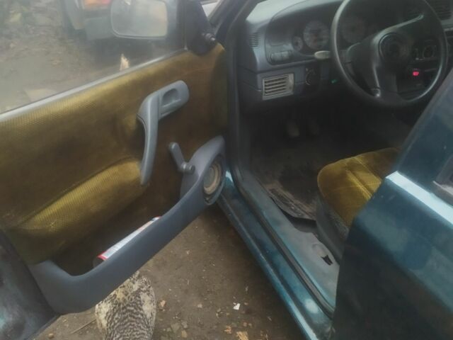 Зеленый Шкода Фелиция, объемом двигателя 1 л и пробегом 1 тыс. км за 1200 $, фото 4 на Automoto.ua