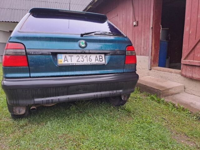 Зеленый Шкода Фелиция, объемом двигателя 1.3 л и пробегом 200 тыс. км за 1500 $, фото 5 на Automoto.ua